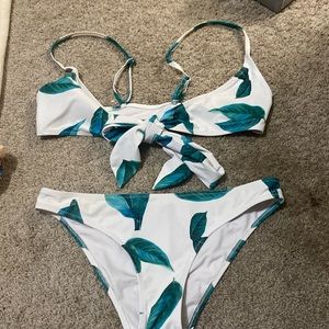 Women’s bikini size small